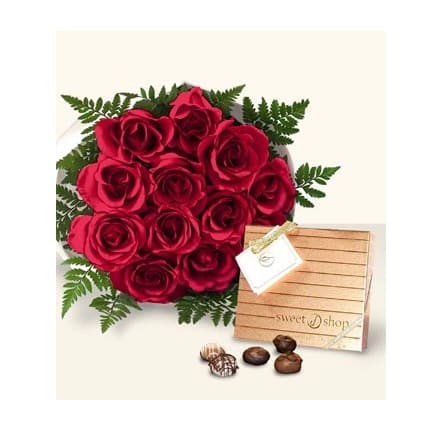 Imagen de Only love Descripcion: Ramo de 12 rosas con 1/4 de bombones 