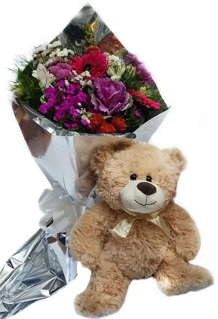 Imagen de Junto a mi Descripcion: Ramo de flores con oso